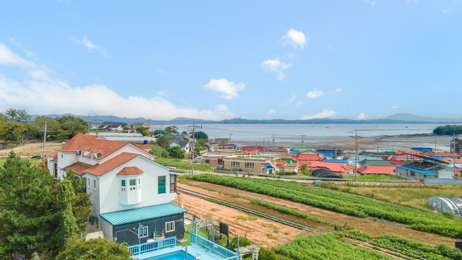 Taean Anmyeondo Hwangdo Ilmare Pension Exterior photo